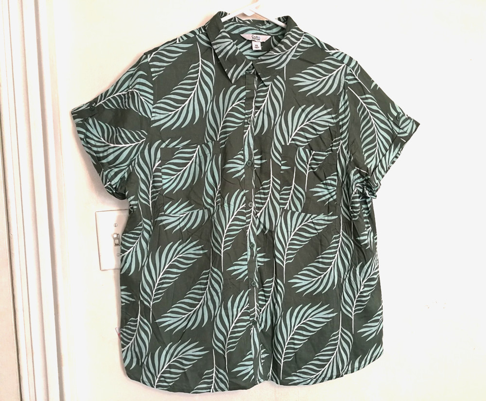 Croft & Barrow Womens Blouse XXL Floral Green Button Up Top Pockets Short Sleeve