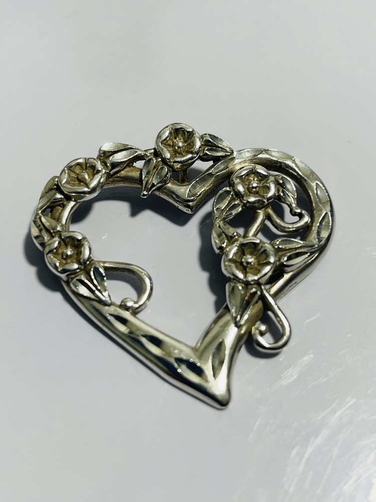 Vintage Sterling Silver Flowers Heart Ornate Intricate Pendant