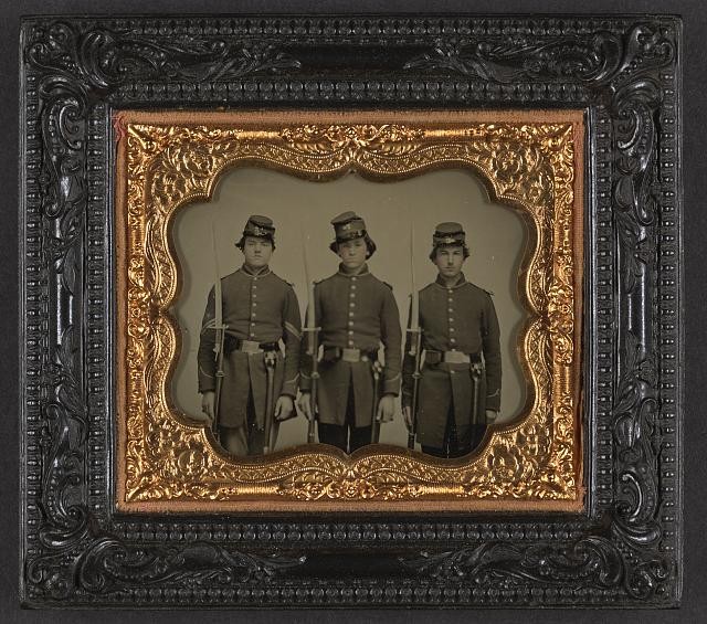 Photo:Union Soldiers 79th Regiment 1860s Shoulder Scales Musket Bayonets