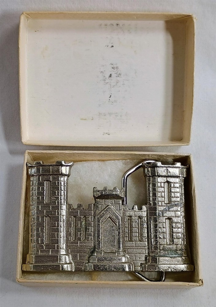 Vintage US Army Corps of Engineers Belt Buckle Castle
