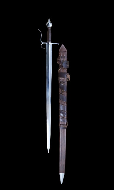 Doge Medieval Venetian Sword with Wooden Scabbard and Authentic Design  