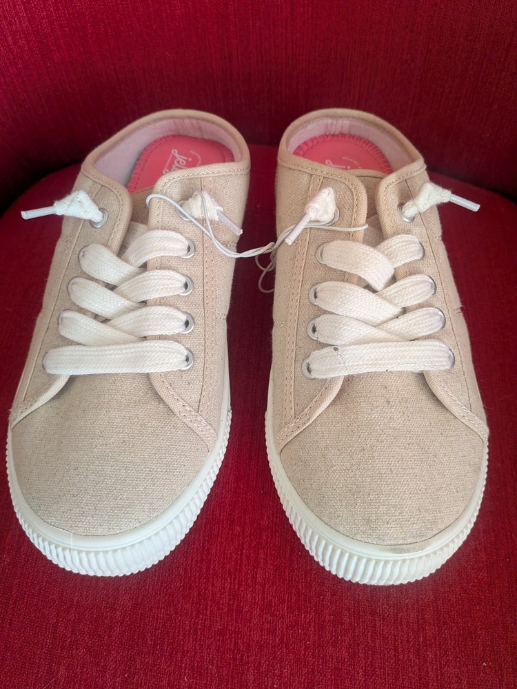 Jellypop Energy Sneakers Lace Up Low Back Champaign ladies Shoe 9M