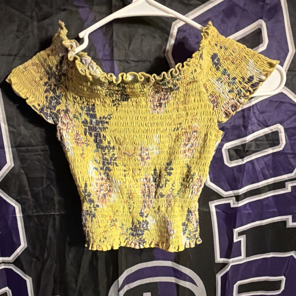 rue21 Yellow Floral Off-the-Shoulder Short Sleeve Cropped Blouse M Pullover