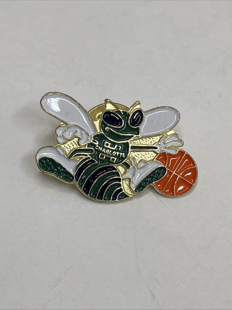 Vintage NBA Basketball Charlotte Hornets Hat Lapel Jacket Pin Pinback Buzz City