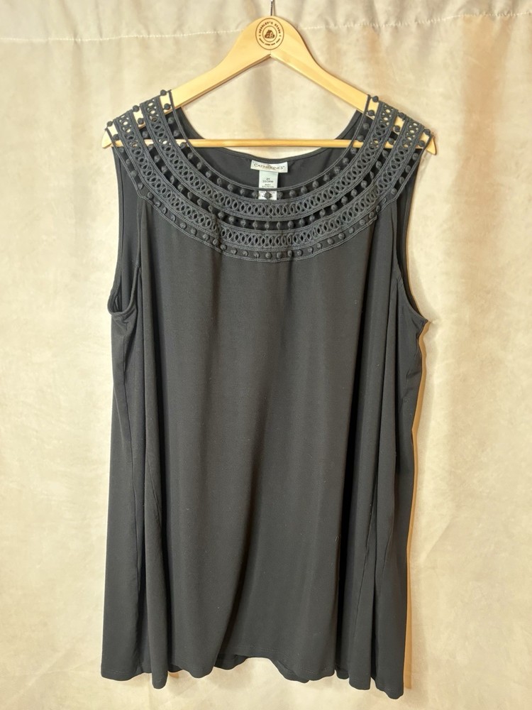 Catherines Black Sleeveless Tank Top 2X Crochet Lace Neckline Flowy Plus Size