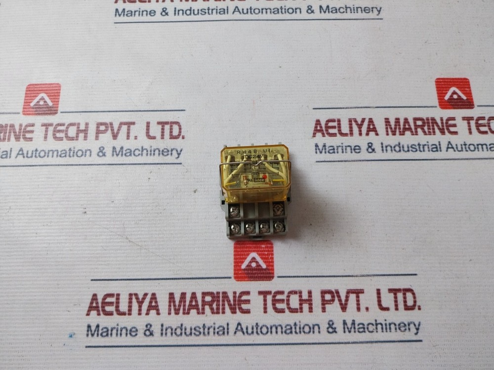 IDEC RH4B-UL Relay Socket Base SH4B-05U DC24V 7.5A 120VAC
