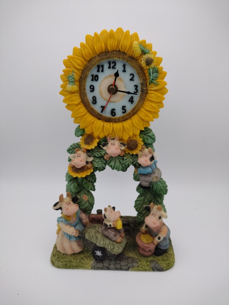 Vintage Cow And Sunflower Clock Movement Clock Swings Works Great