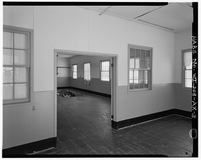 3. INTERIOR VIEW, LOOKING NORTHEAST FROM PORCH - Fort McCoy, Building No.