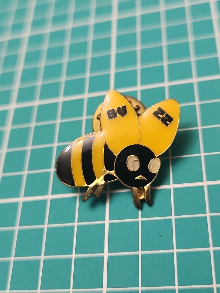 Vtg Buzz 🐝 Bee Bu Zz Gold Tone Lapel Pin Hat Pin