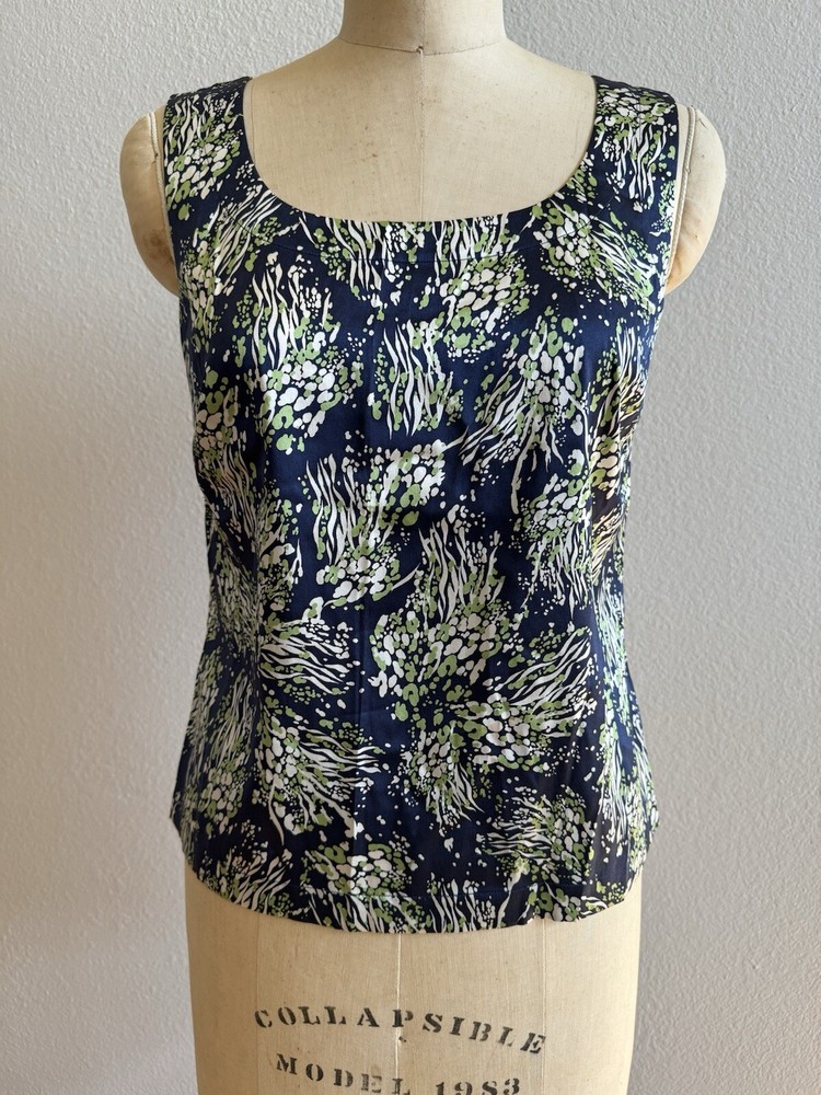 St. John Sleeveless Tank Top Blouse Shirt Silk Blend Size P  Small Navy Blue EUC