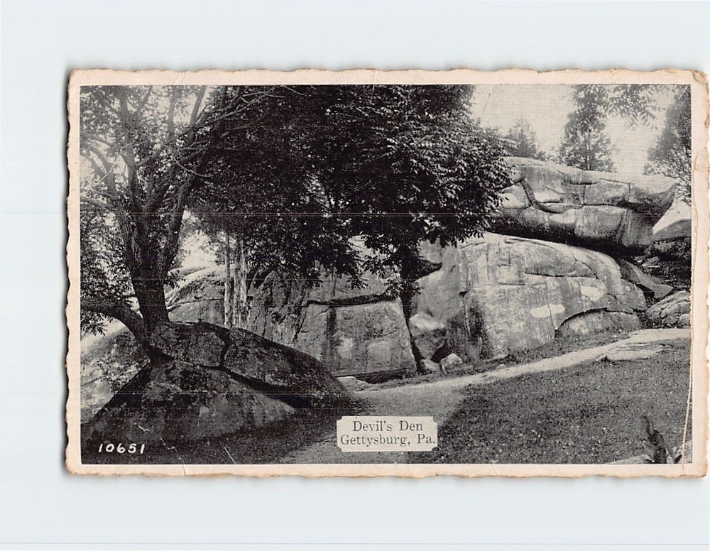 Postcard Devil's Den Gettysburg Pennsylvania USA