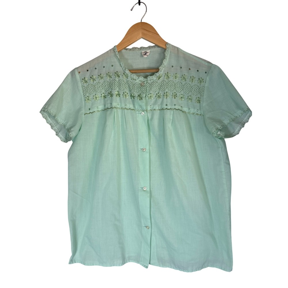 Vintage 60s Mint Green Cottagecore Blouse Embroidered Button Front Short Sleeve