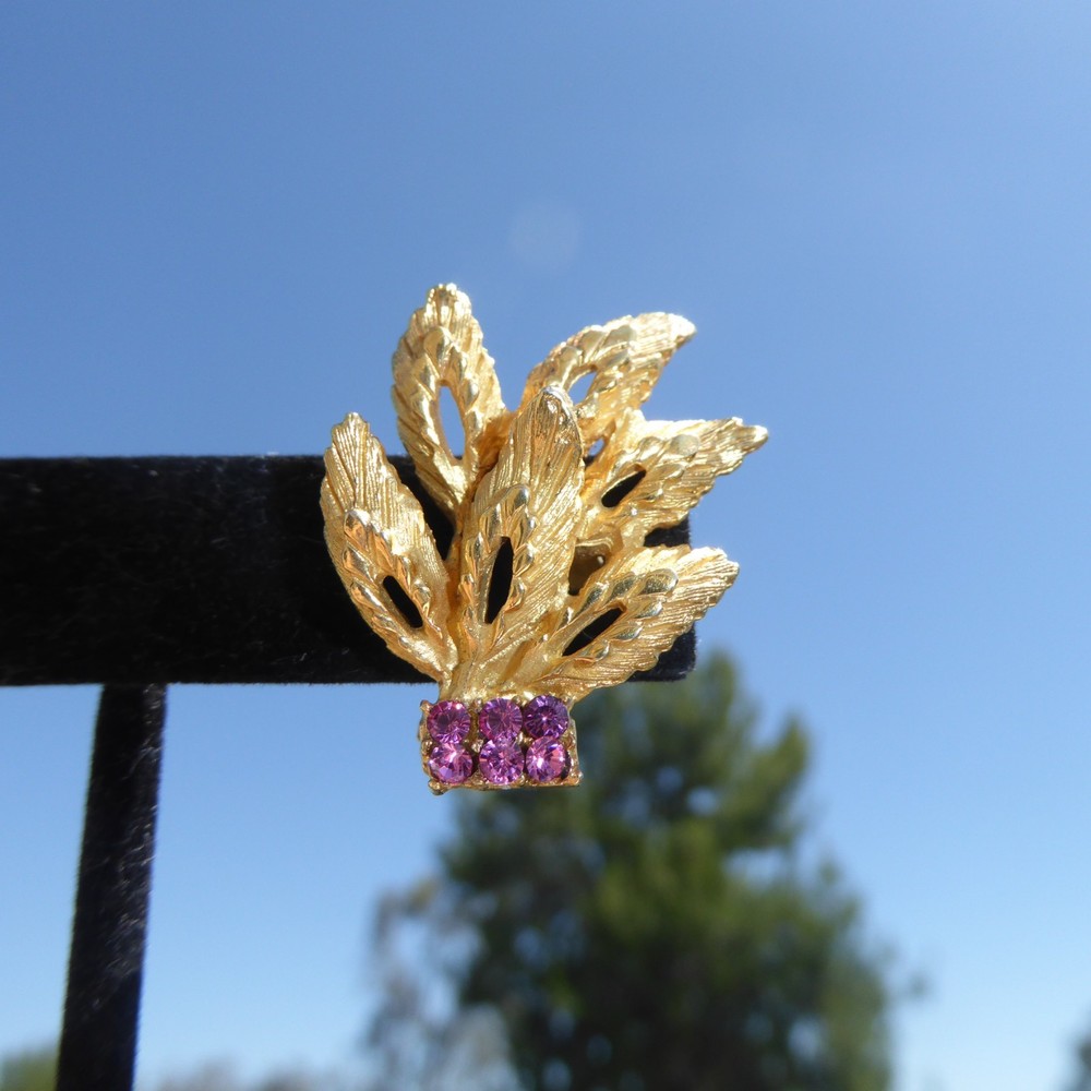 MAGNIFICENT VINTAGE GOLDTONE LEAF PINK RHINESTONE EARRINGS By PASTELLI