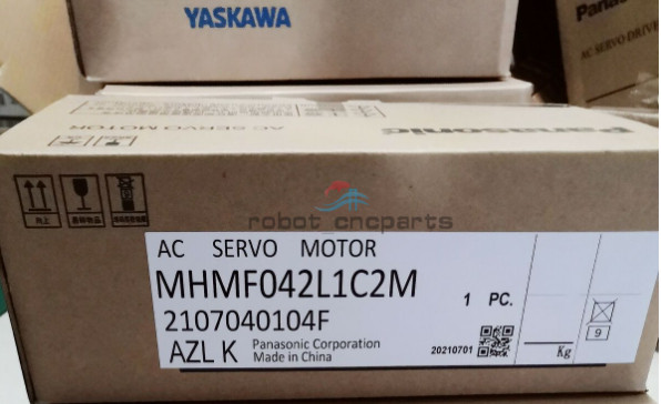 1PCS NEW Panasonic MHMF042L1C2M Servo Motor