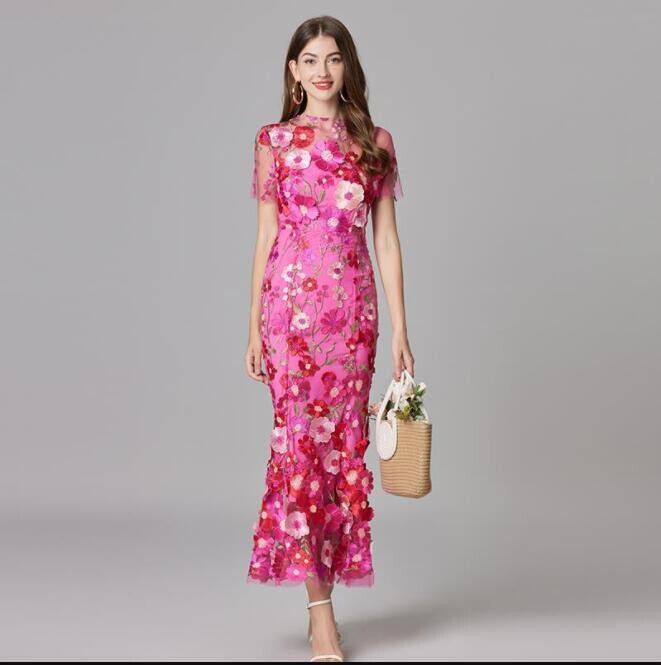 Women's Fashion Mesh 3D Flower Embroidery Hip Package Mermaid Evening Dress