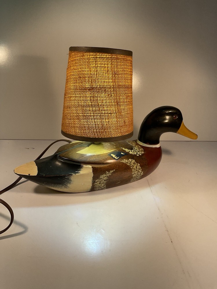 Hand Carved Wood Mallard Lamp Decoy VTG OG Woven Burlap Shade ,glass Eyes