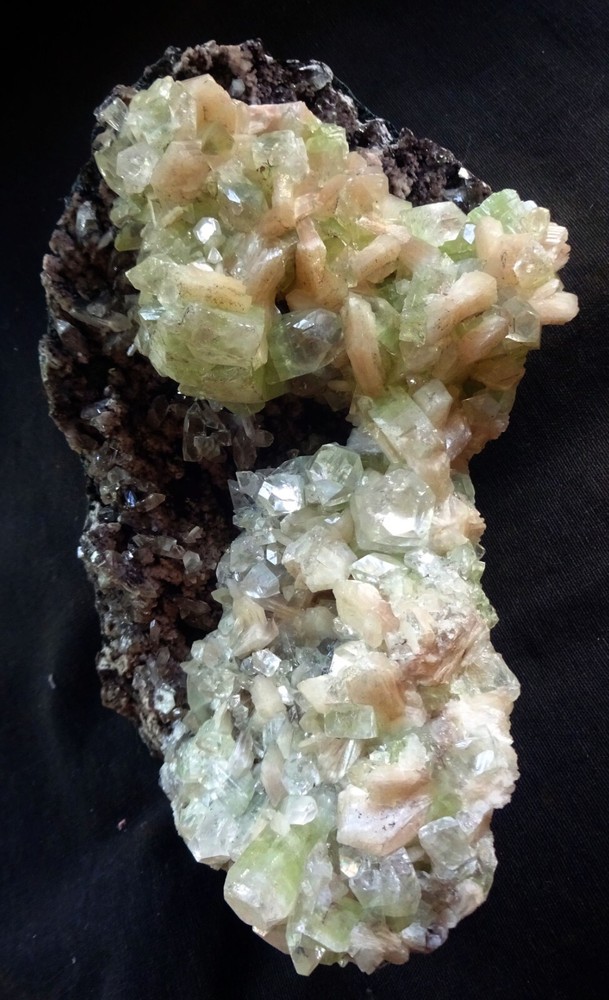 Stunning light green apophyllite cubes with stilbite blend mineral specimen 23.2g