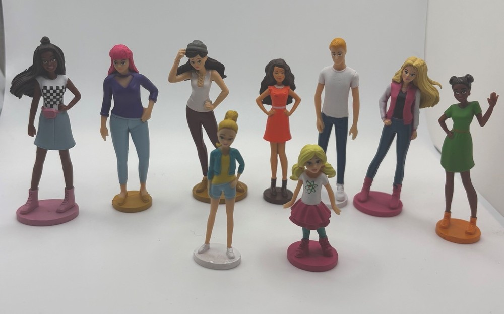 Barbie and Friends Play House Cake Cupcake Decorations Toys Set of 9 Mattel 2022