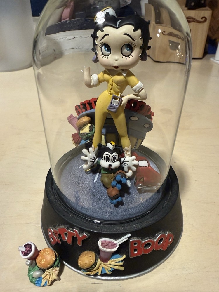 Betty Boop figurine”Boop-boop-a-doop Diner”