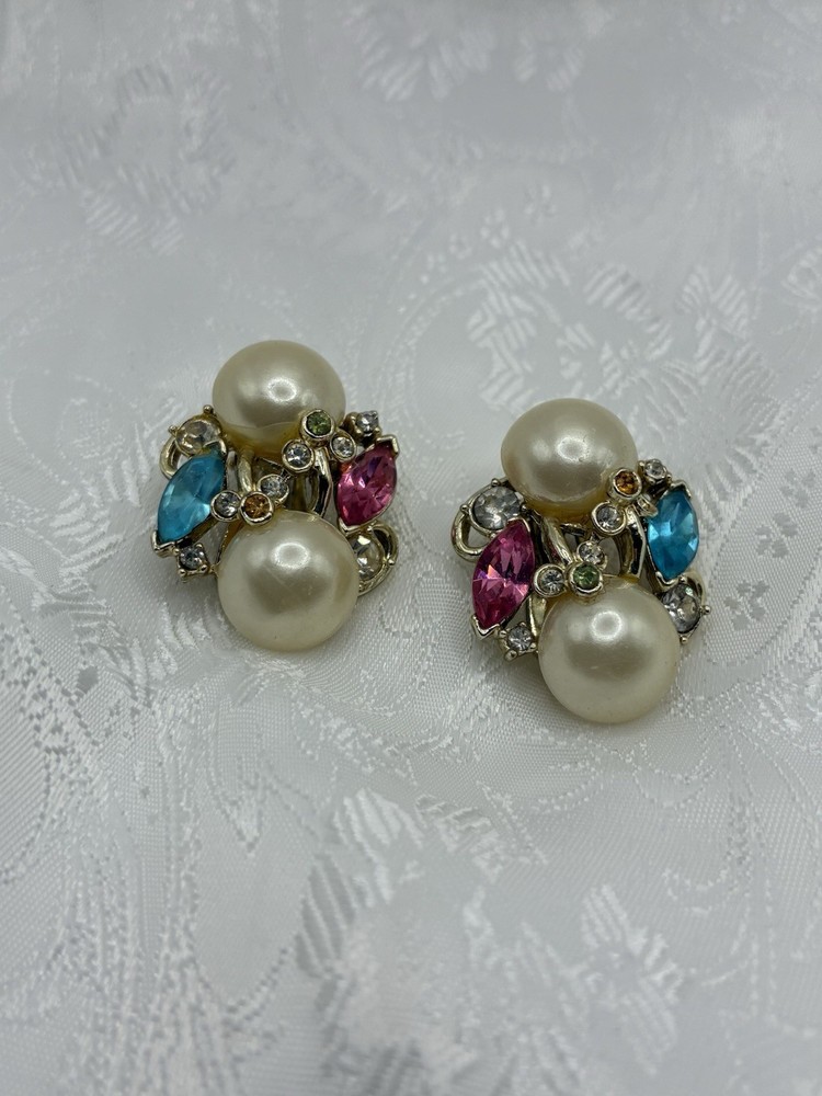 Vintage Mid-Century Faux Pearl & Rhinestone Gold-Tone Cluster Clip-On Earrings