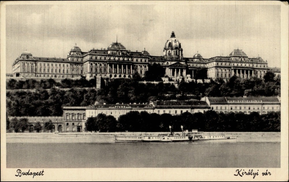 Royal Castle Budapest Hungary vintage postcard s083