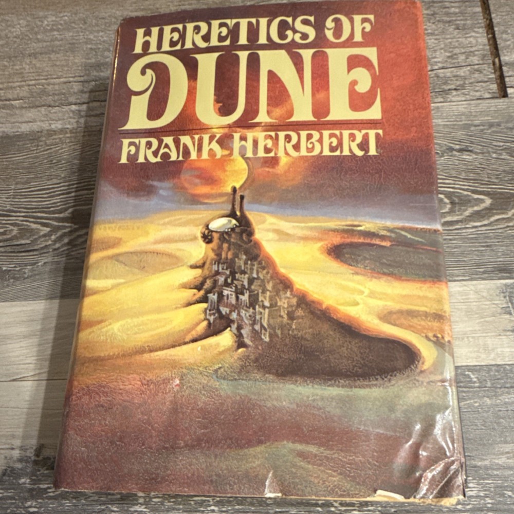 Heretics of Dune Hardcover by Frank Herbert G.P. Putnam's Sons 1984 Dust Jacket