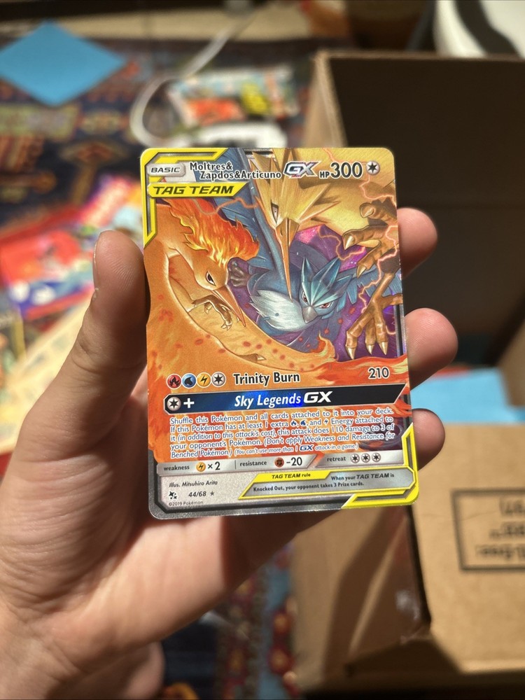 2019 Pokemon: Moltres & Zapdos & Articuno Tag Team GX #44/68 Mint