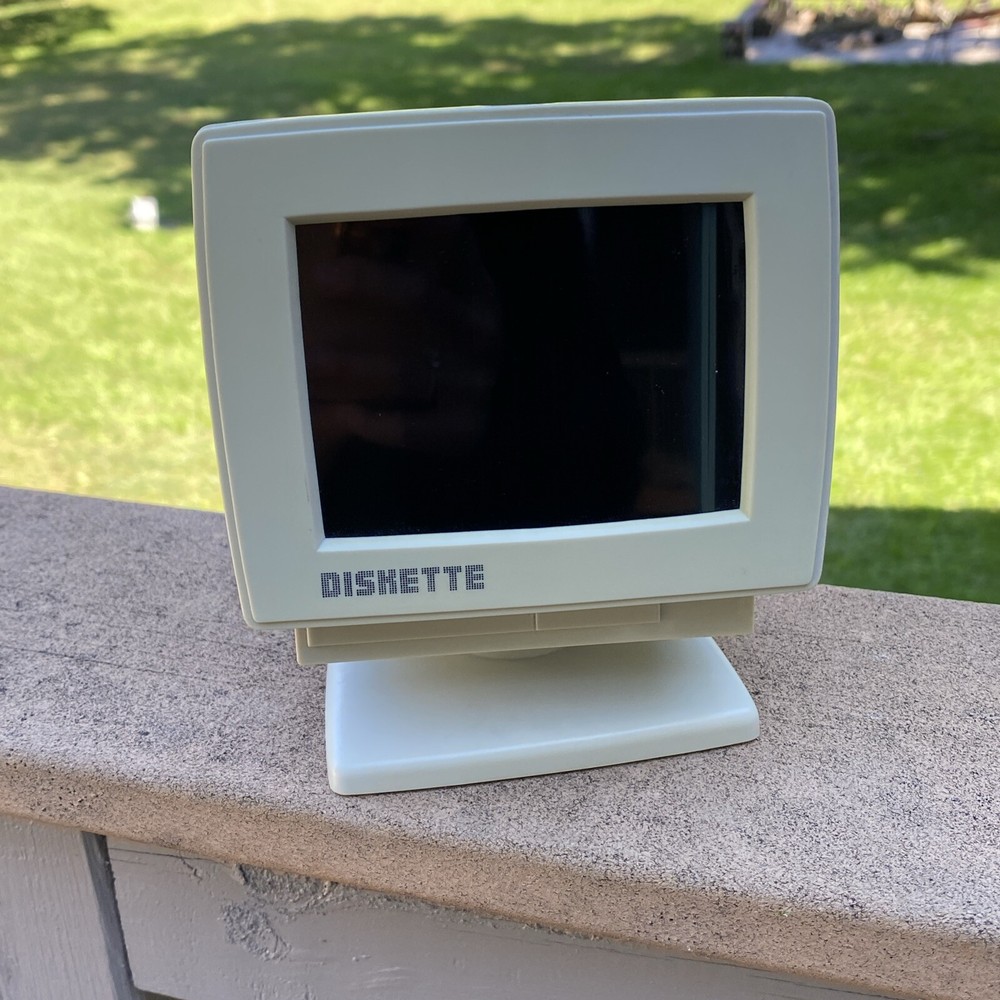 Diskette CRT Computer Monitor Style Storage Floppy disk holder w 9 disks VTG