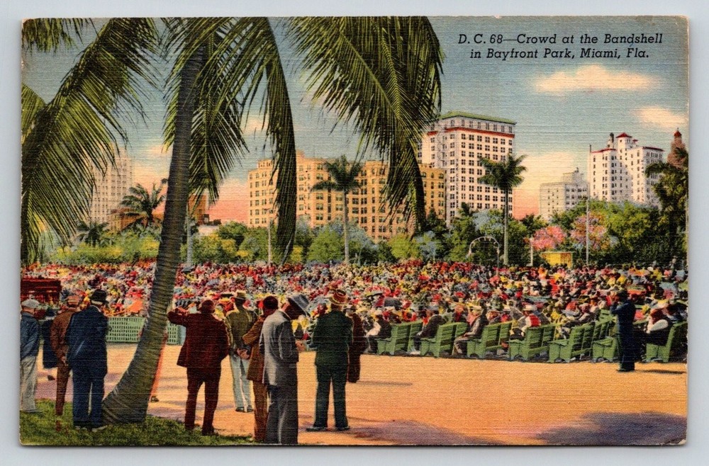 Miami Bayfront Park Bandshell Crowd Vintage Linen Postcard 1940s Florida