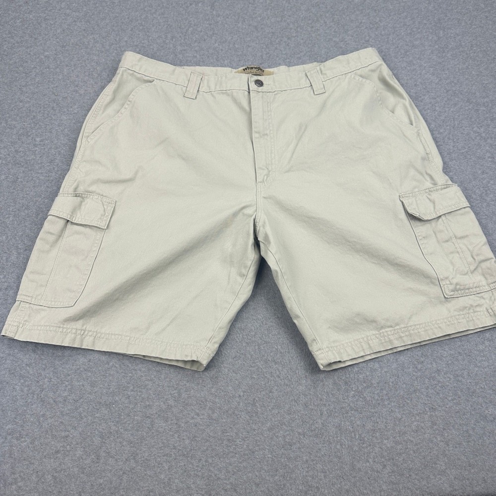 Wrangler Cargo Shorts Mens 42 Beige Cotton Workwear Flat Front Pockets Outdoor