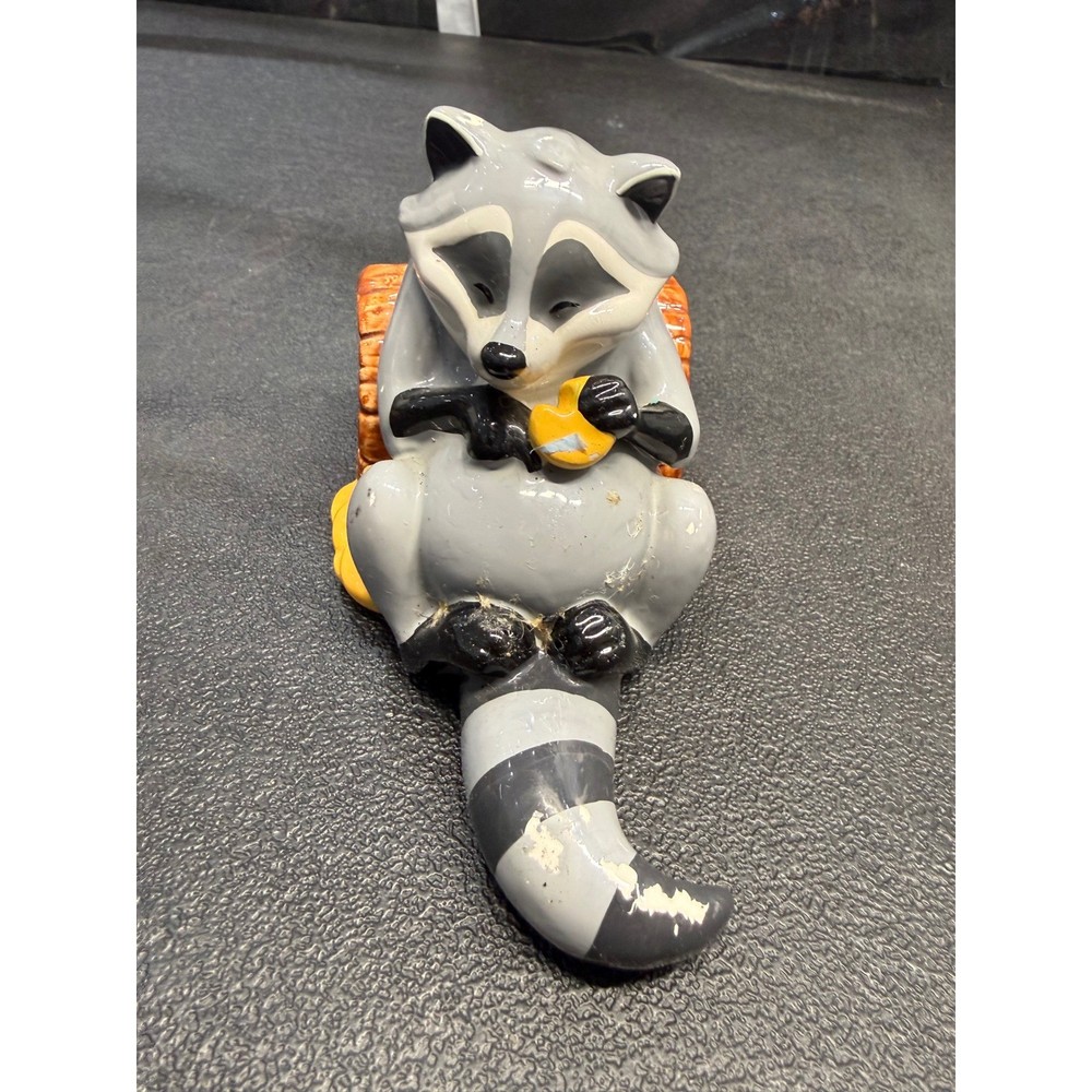 Vintage Enesco Disney Pocahontas Meeko Raccoon Figurine Ceramic Log Malaysia