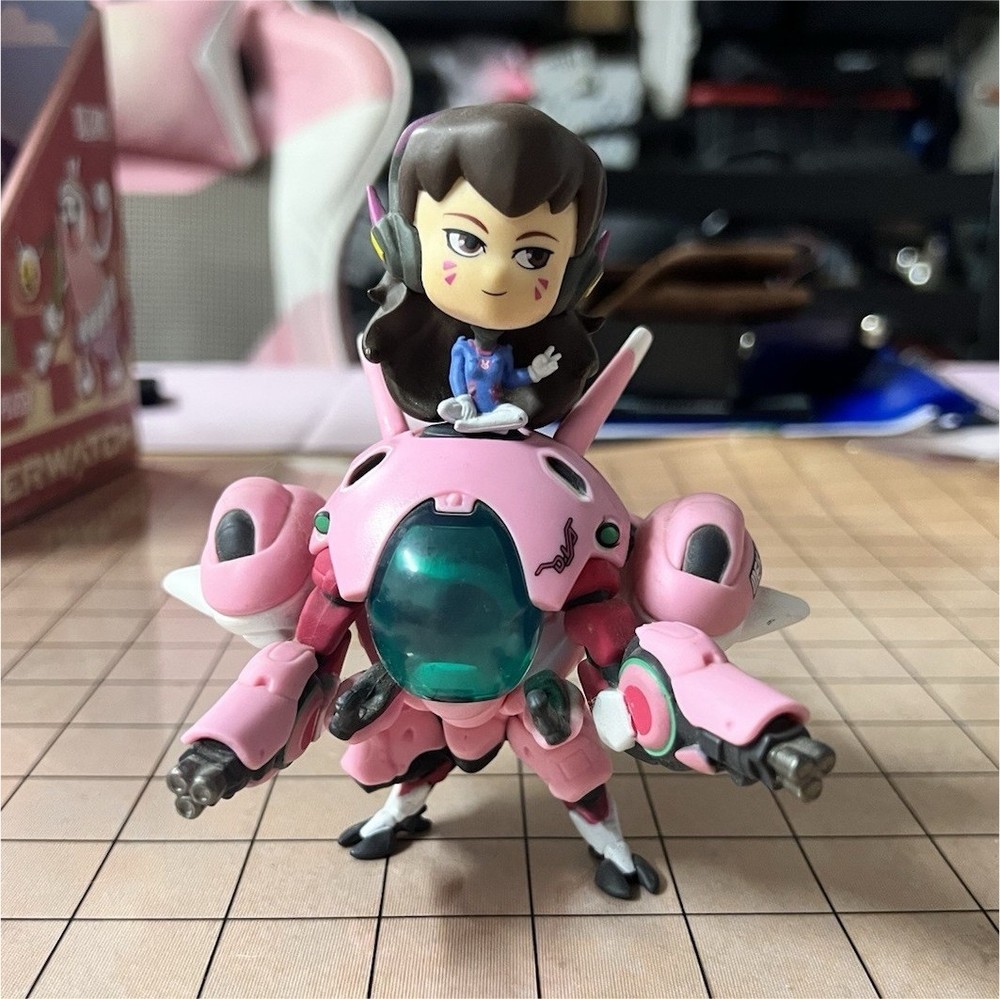 Blizzard Overwatch D.Va & MEKA cute but deadly figure