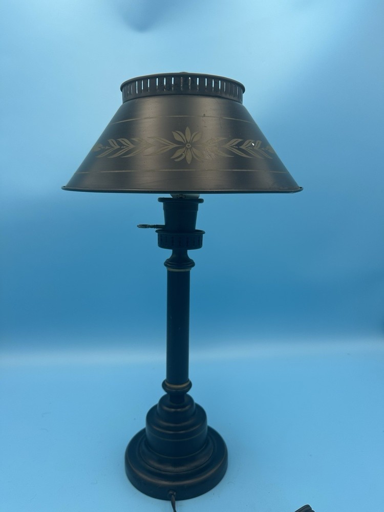 Black Tole Table Lamp Vintage Metal Gold Laurel Leaf Stencil Bouillotte-Style