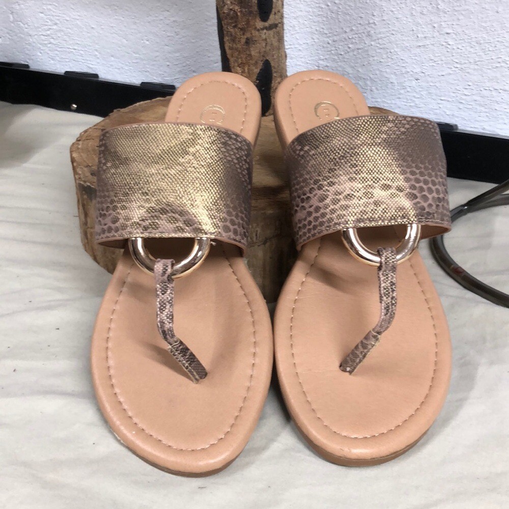 C EST 1946 Thong Sandals