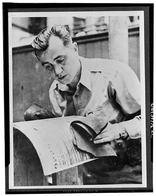 Photo:Bing Crosby 1940s Reading Script Portrait Photograph Print