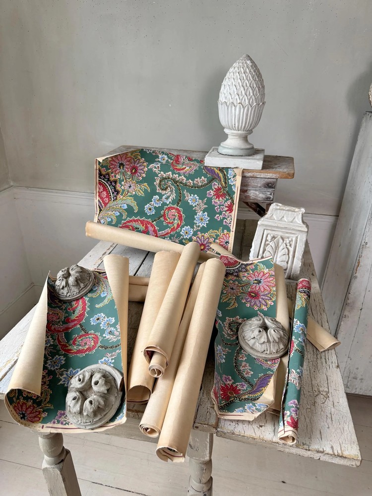 2.8 yards SCRAPS Vintage Zuber wallpaper 1969 French floral paisley roll teal p