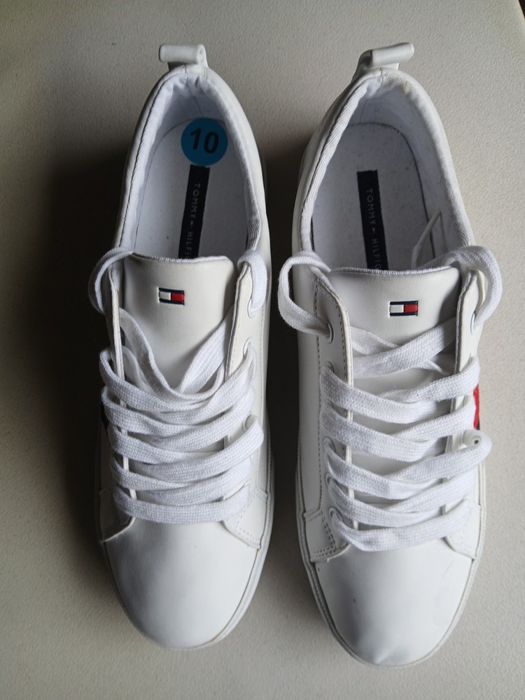 Tommy Hilfiger Men's White Sneakers Size 10 Red Navy Logo Lace Accents Casual
