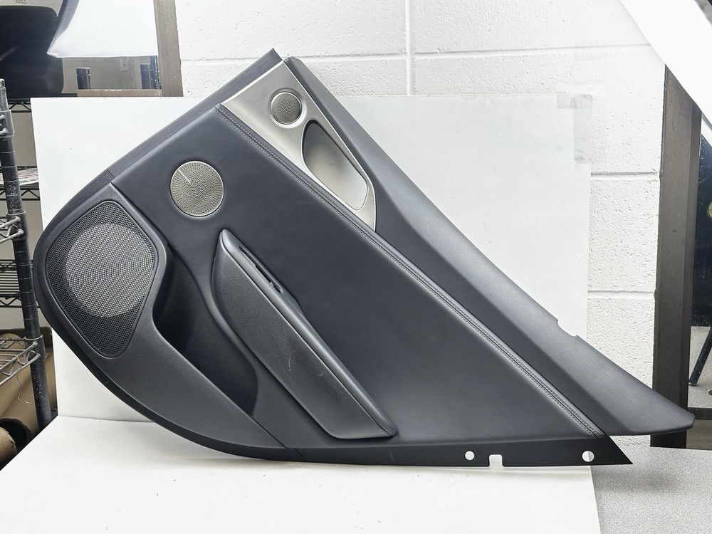 KIA STINGER 2018-2023 OEM REAR RIGHT PASSENGER DOOR PANEL ASSEMBLY (BLACK)