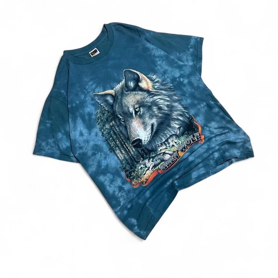 Blue tie-dye wolf mountain style Y2K vintage wildlife nature animal graphic tee