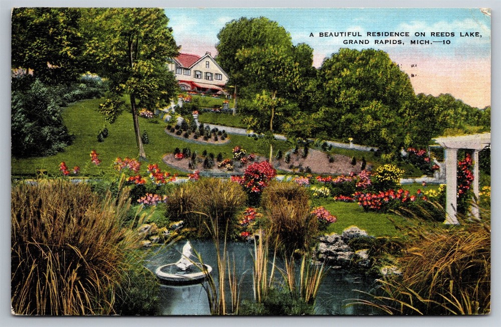 Residence On Reed's Lake Grand Rapids MI C1937 Postcard N23