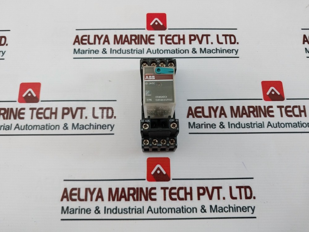 ABB 1SVR 405 613 R1000 Interface Relay With ES15/4N Socket