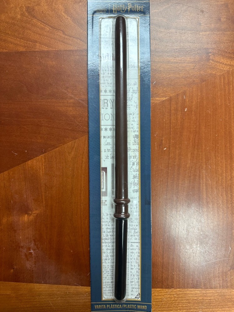 Harry Potter Collectible Wandering World Enchanted Wand  