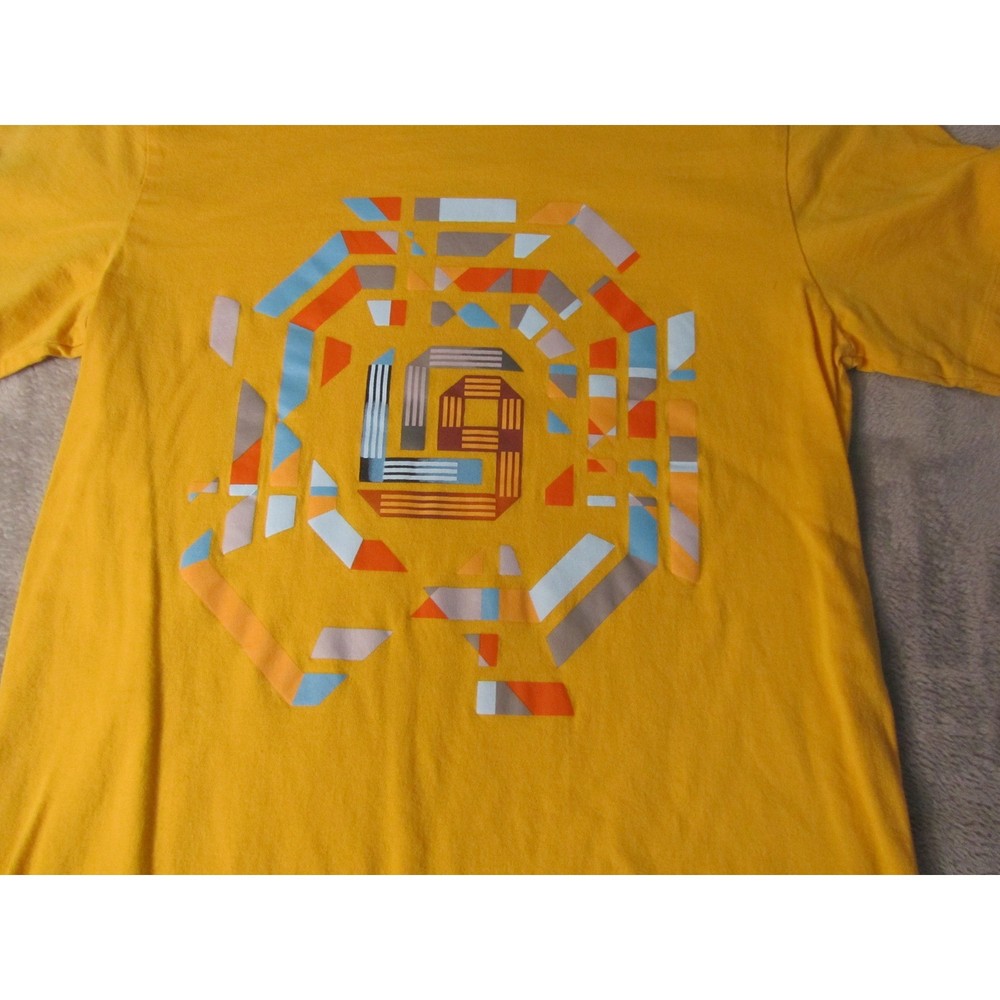 Mustard Yellow Geometric Graphic T-Shirt Abstract Art Short Sleeve Crewneck Tee-image