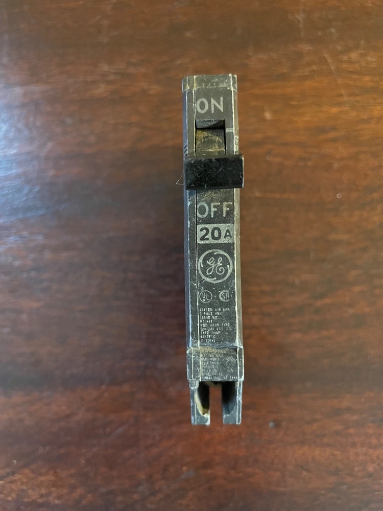 New (Other) - GE CIRCUIT BREAKER, THQP120, 20AMP, 1 Pole Thin Series
