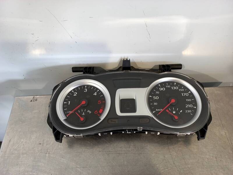 8200821001C Renault Clio Iii 2006 Instrument Panel 101267