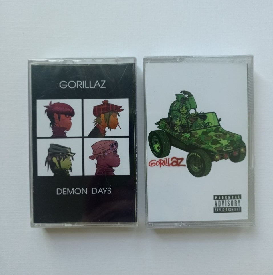 GORILLAZ 2 Tape Lot 