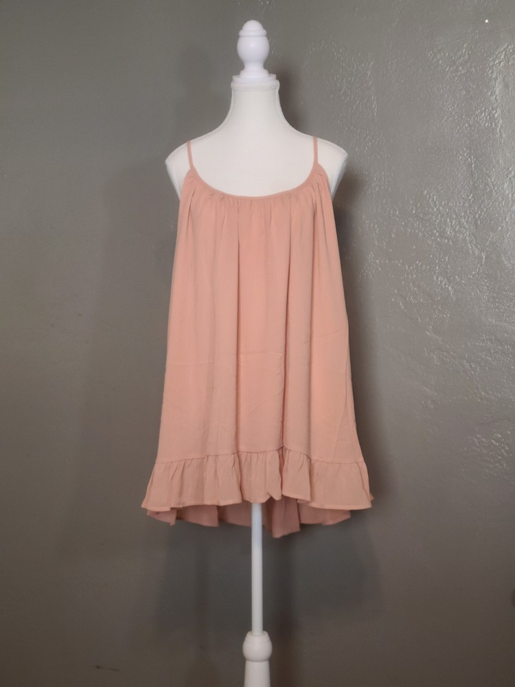 Cute Cream Sleeveless Ruffle Hem Blouse Womens 2XL NWOT Adjustable Strap Flowy Fit