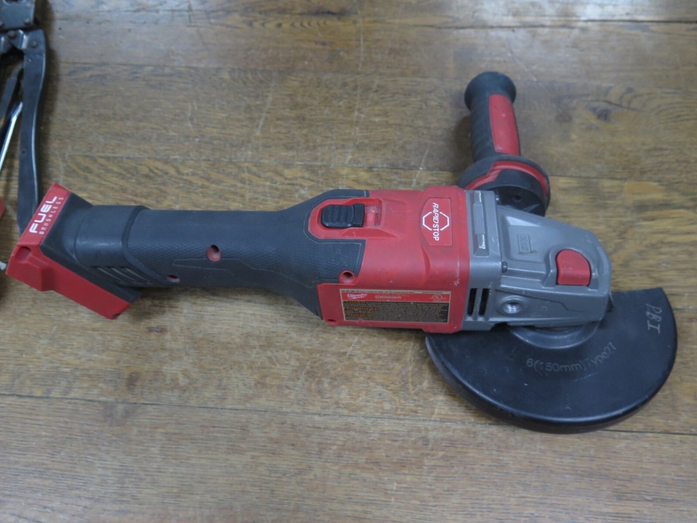 Milwaukee M18 18V Cordless 4-1/2 Cut Off Grinder Bare Tool 2981-20 Red