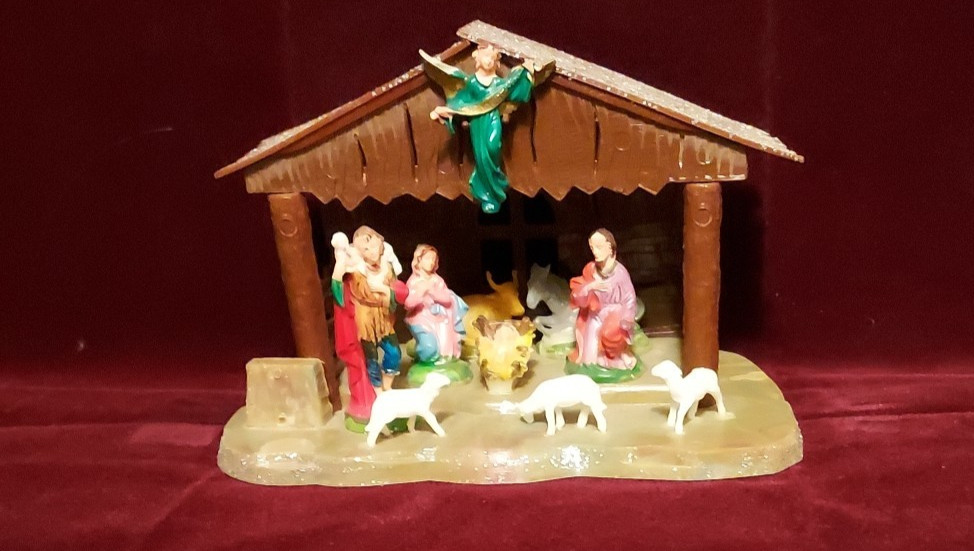 Vintage plastic Nativity 7