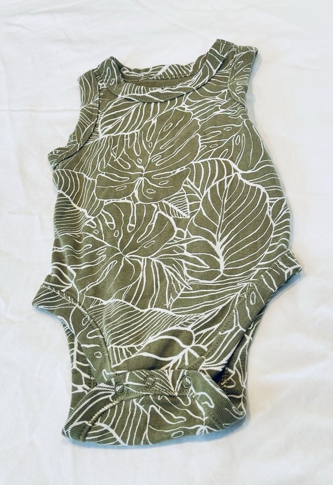 Old Navy Green Leaf Print Romper One-Piece 3-6 Months Sleeveless Cotton Snap